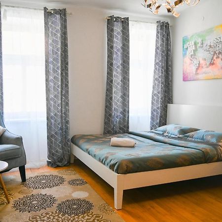 Backpacker Apartment Bahnhof Vienne Extérieur photo