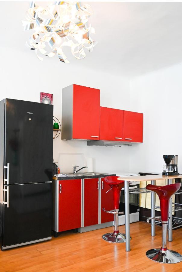 Backpacker Apartment Bahnhof Vienne Extérieur photo